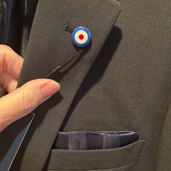 Ben Sherman 2 Button Suit Jacket in Gray Size 40R NWT - Picture 7 of 8